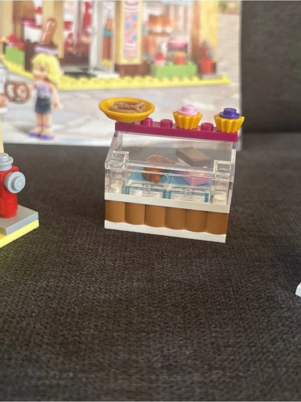 Lego Friends Downtown Bakery 41006 99% Complete Set with instructions
